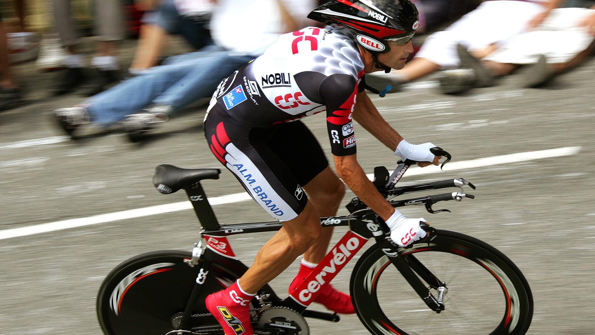 中国篮球在时代浪潮中前进,篮球在中国的发展历程